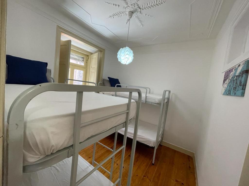 7 Seas 3 Hostel Lisboa Extérieur photo